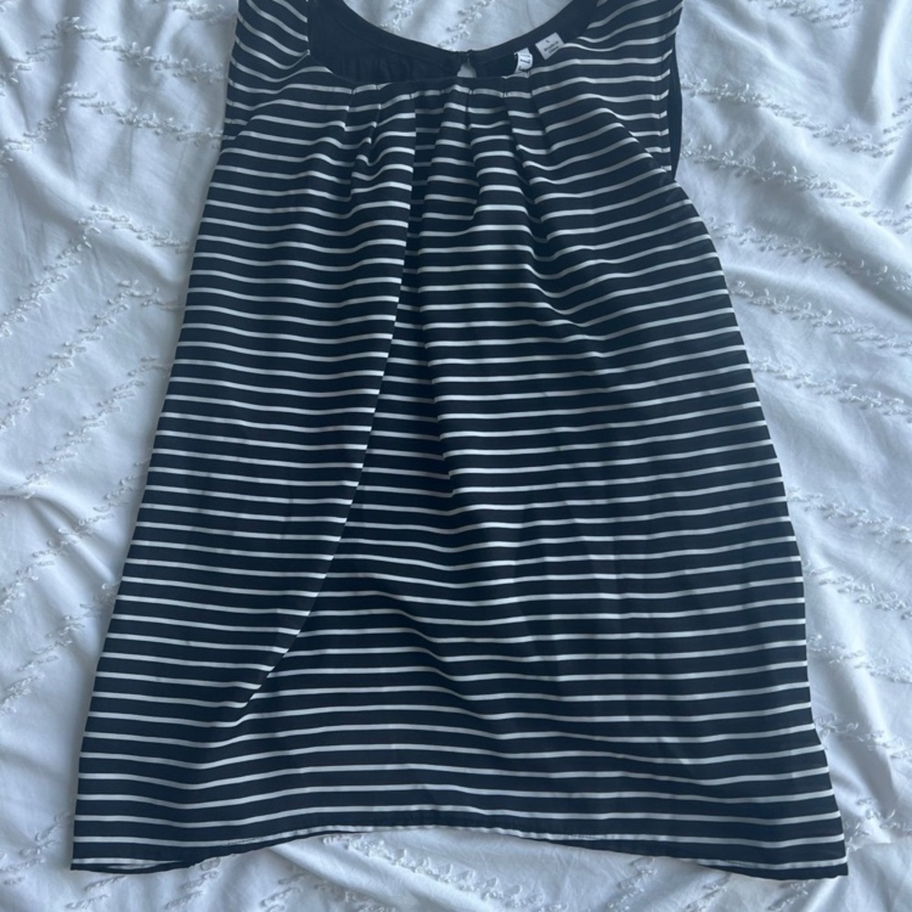 Sleeveless blouse